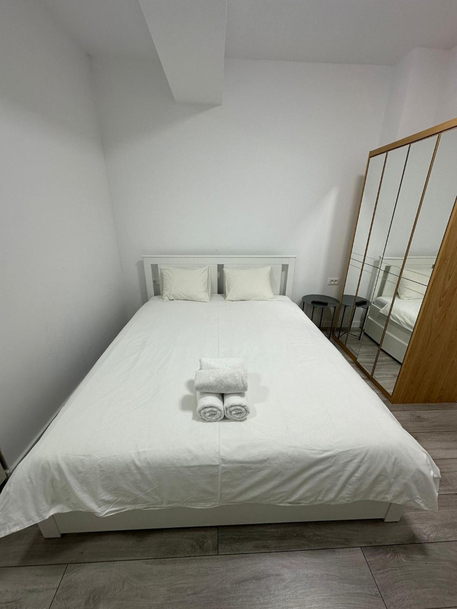 Catedral Apartment Bukarest Kültér fotó